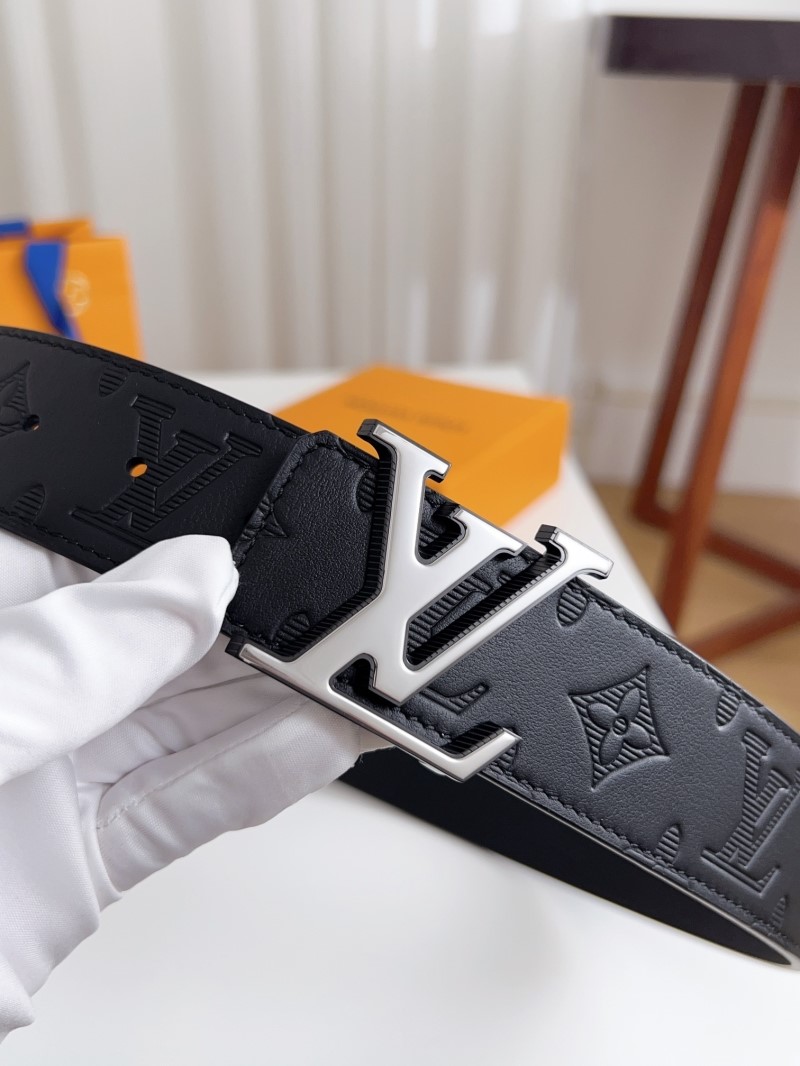 l0vis Vvtt0n belts
